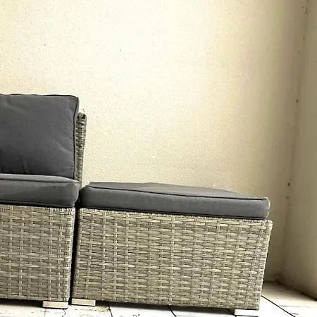 1 Dans 2 Proche Mer, Centre-ville Et Commerces Hostel *